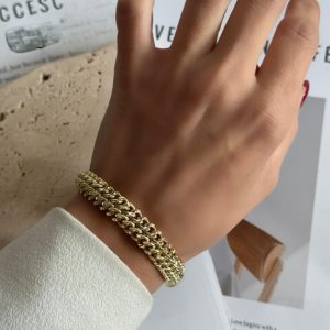 Burgu Hasır Model Bileklik